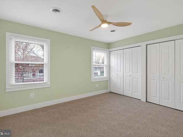 1943 S Lowell Street, Arlington VA 22204