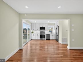 1943 S Lowell Street, Arlington VA 22204