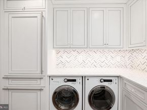 1238 Eton Court NW T17, Washington DC 20007