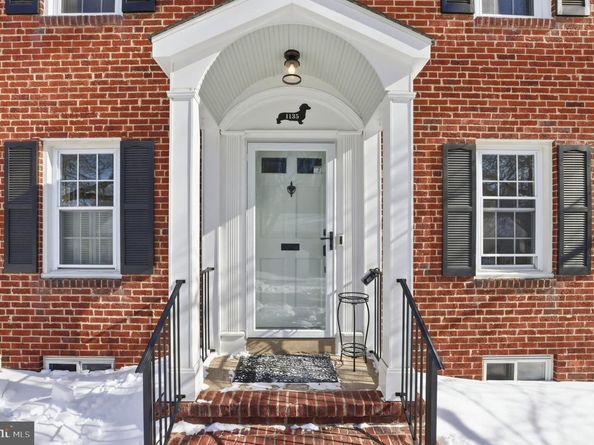 1135 N Powhatan Street N, Arlington VA 22205