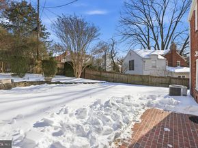 1135 N Powhatan Street N, Arlington VA 22205