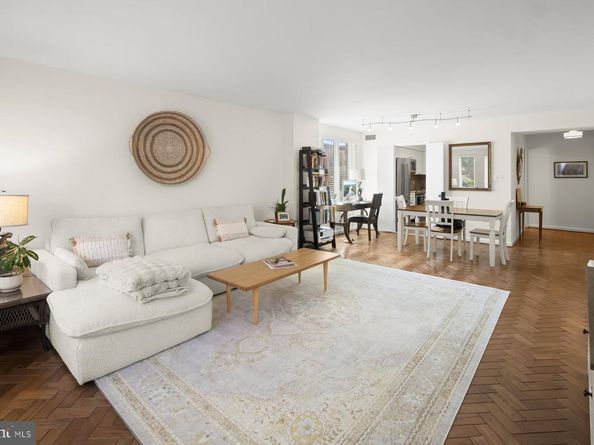 1045 31st Street NW 303, Washington DC 20007