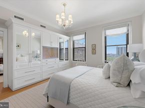 250 S 13TH Street 8D, Philadelphia PA 19107