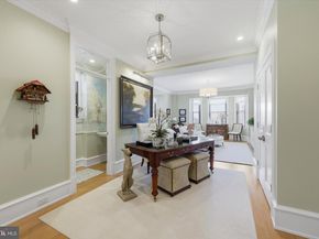 250 S 13TH Street 8D, Philadelphia PA 19107