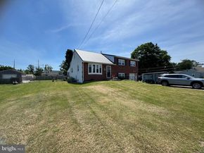 225 Park Avenue, Bristol PA 19007