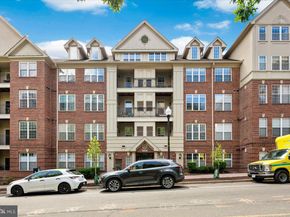 2330 14TH Street N 207, Arlington VA 22201