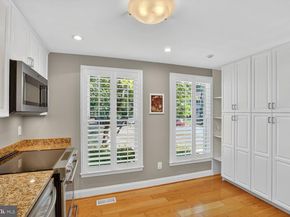 2922 Bridgehampton Court, Falls Church VA 22042