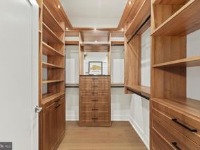 701 Swann Avenue 511, Alexandria VA 22301