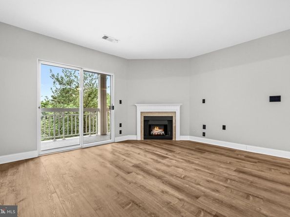 12915 Alton Square 216, Herndon VA 20170