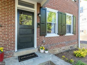 143-145 Mechanics St, Doylestown PA 18901