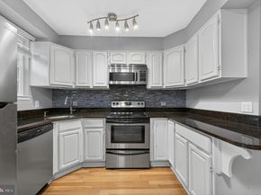 2812 S Wakefield Street D, Arlington VA 22206