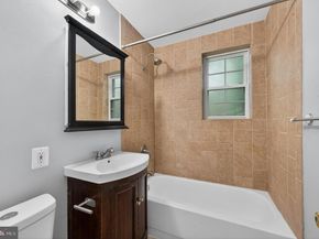 2812 S Wakefield Street D, Arlington VA 22206