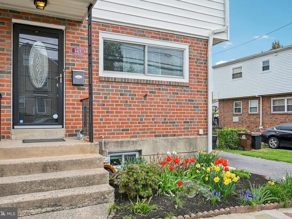 163 Shadeland Avenue, Lansdowne PA 19050