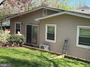 6105 Munson Hill Road, Falls Church VA 22044