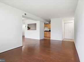 501 N Armistead Street T2, Alexandria VA 22312