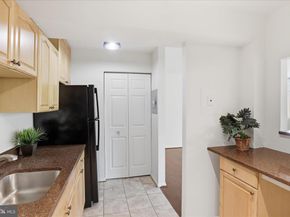 501 N Armistead Street T2, Alexandria VA 22312