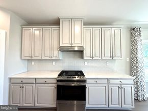 1126 Miles Court, Cheltenham PA 19012