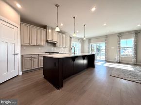 1126 Miles Court, Cheltenham PA 19012