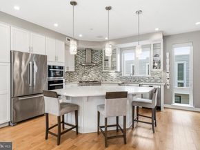 604 N 4TH Street, Philadelphia PA 19123