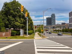 1600 Spring Gate Drive 2207, Mclean VA 22102