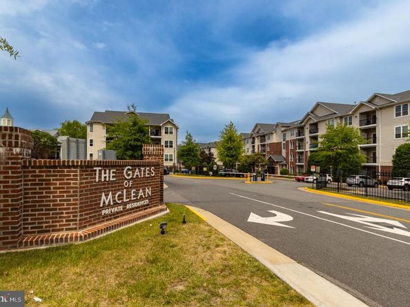 1600 Spring Gate Drive 2207, Mclean VA 22102