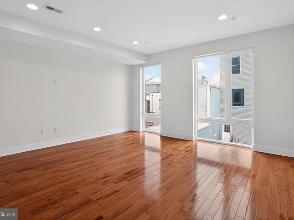 2822 Livingston Street, Philadelphia PA 19134