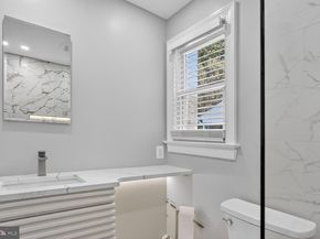 4320 Loyola Avenue, Alexandria VA 22304