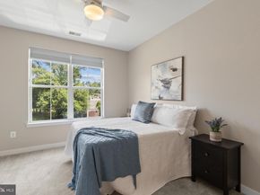 989 S Buchanan Street 214, Arlington VA 22204
