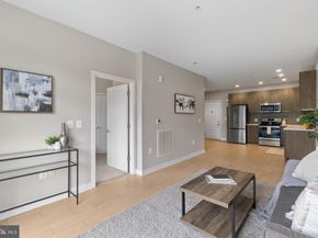 989 S Buchanan Street 214, Arlington VA 22204