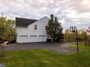 4880 Hunt Field Drive, Doylestown PA 18902