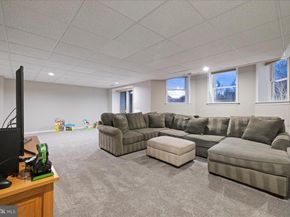 4880 Hunt Field Drive, Doylestown PA 18902