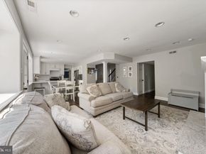 862 Village Circle, Blue Bell PA 19422