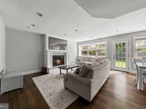 862 Village Circle, Blue Bell PA 19422