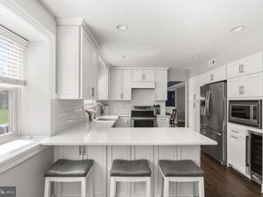 862 Village Circle, Blue Bell PA 19422