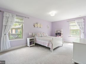 862 Village Circle, Blue Bell PA 19422