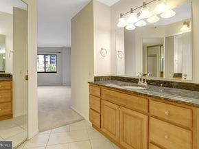 1600 Oak Street N 732, Arlington VA 22209