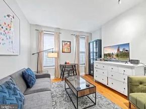 2022 Christian Street A, Philadelphia PA 19146