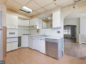 537 Robbins Street, Philadelphia PA 19111