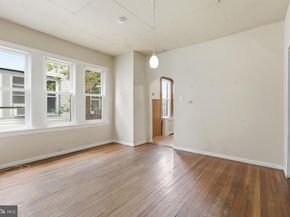 537 Robbins Street, Philadelphia PA 19111