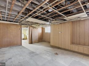 537 Robbins Street, Philadelphia PA 19111