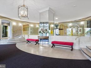8340 Greensboro Drive 1007, Mclean VA 22102