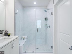 701 N Henry Street 413, Alexandria VA 22314