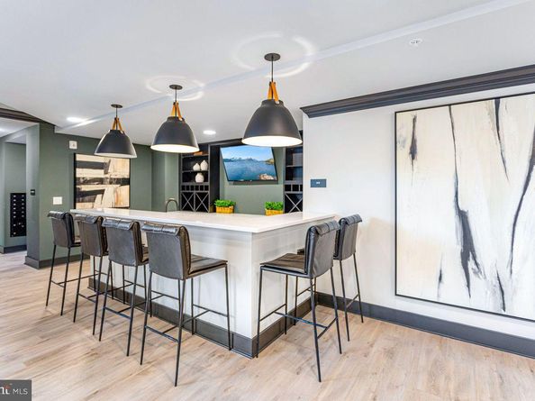 701 N Henry Street 413, Alexandria VA 22314