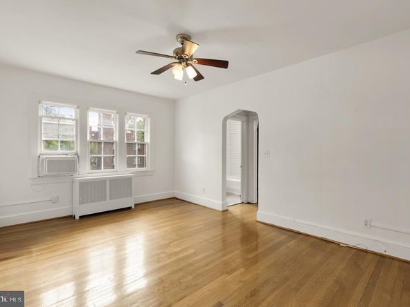 222 Farragut Street NW 204, Washington DC 20011