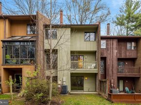 1752 Wainwright Drive, Reston VA 20190