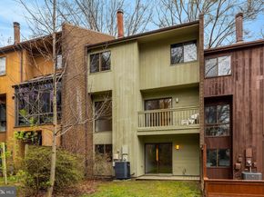 1752 Wainwright Drive, Reston VA 20190