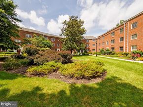 1608 W Abingdon Drive 102, Alexandria VA 22314