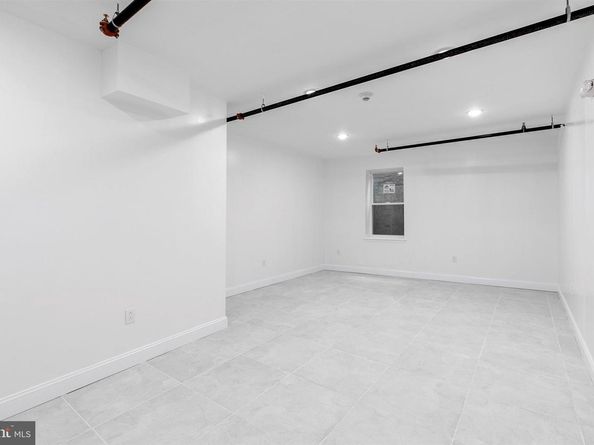 2118 W Oxford Street, Philadelphia PA 19121