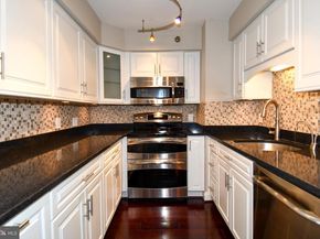 1301 N Courthouse Road 1005, Arlington VA 22201