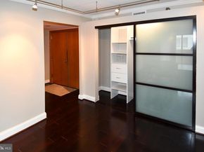 1301 N Courthouse Road 1005, Arlington VA 22201